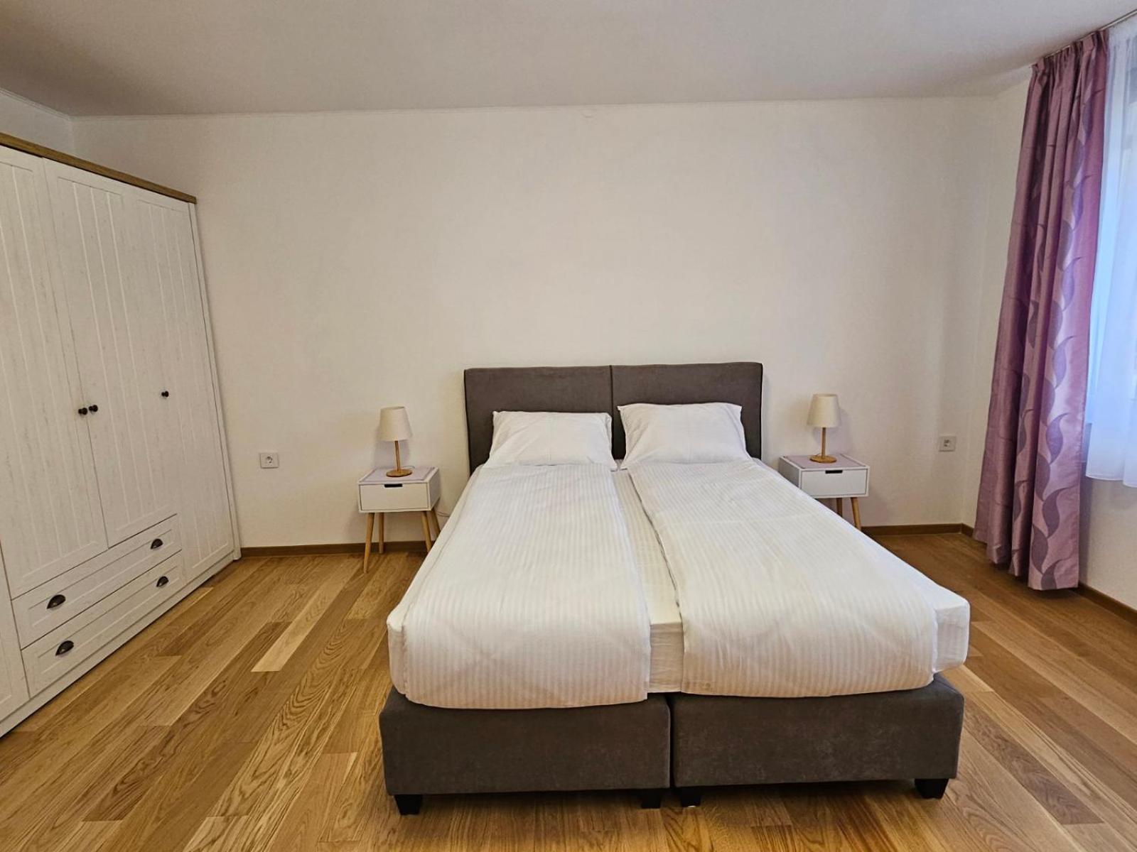 Apartman Centar Bulevar Ex Sa Garazom 巴尼西卢卡 外观 照片