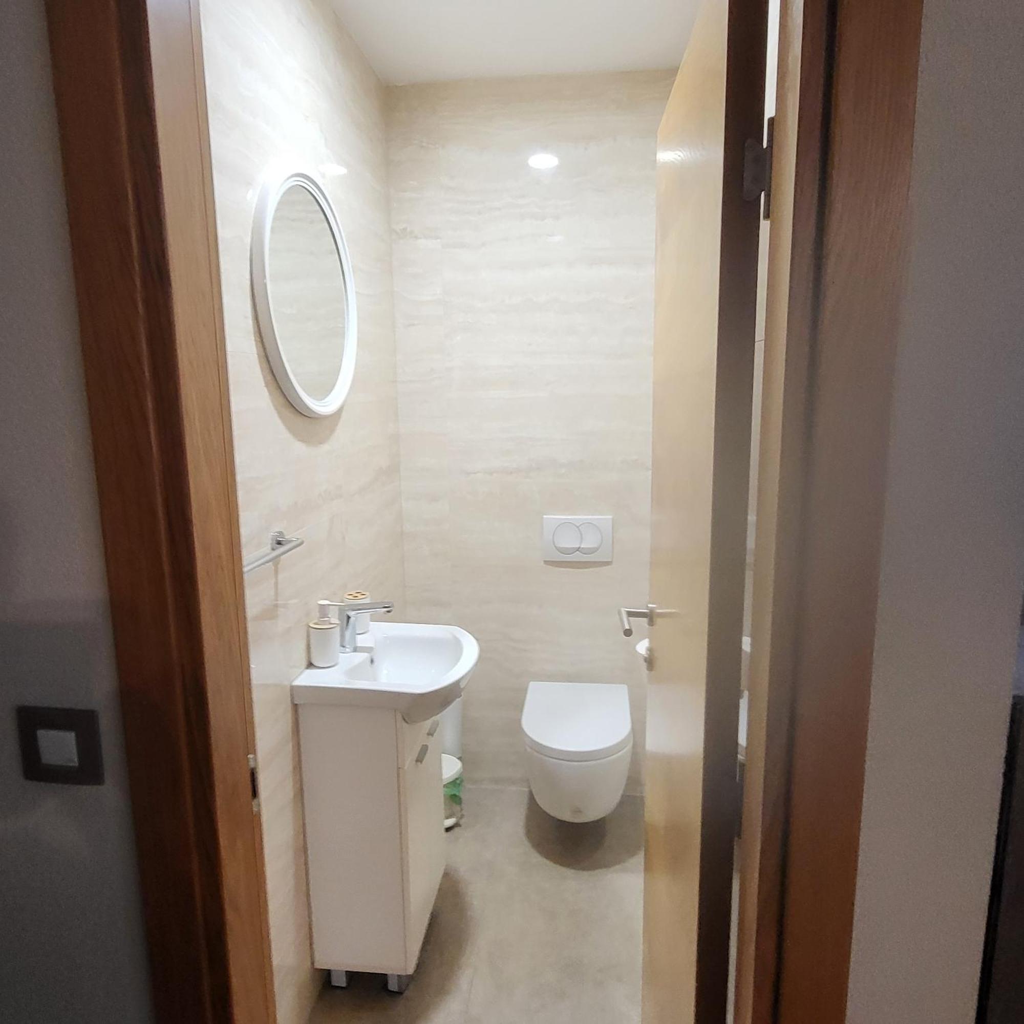 Apartman Centar Bulevar Ex Sa Garazom 巴尼西卢卡 外观 照片